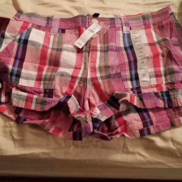 Sz 10 Gap Aubrey style shorts