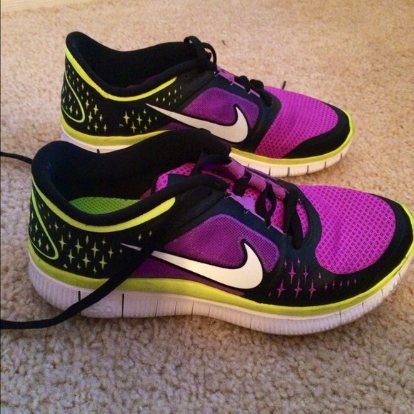 🚫SOLD🚫Nike Free 5.0 BASICALLY NEW!