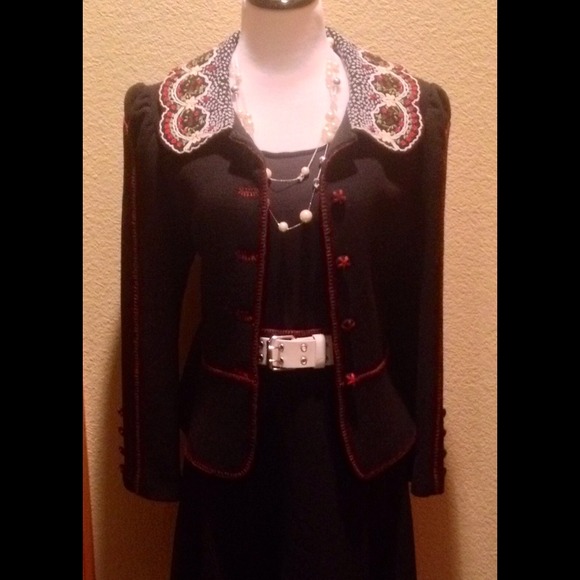 🌟Host Pick🌟Exquisite 100% wool vintage suit.