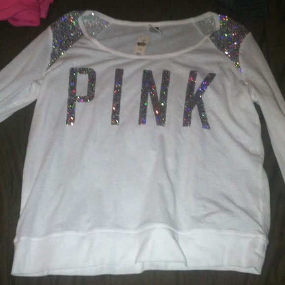 White long sleeve pink vs bling shirt