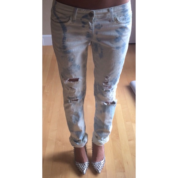 bleached boyfriend jeans