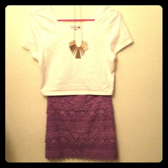 BUNDLE croptop & AE lace skirt