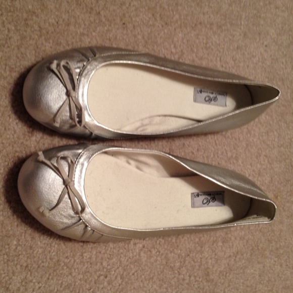 Shiny Silver Ballet Flats NWOT