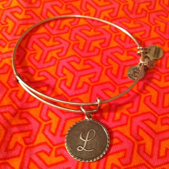 *SOLD* Alex & Ani Initial Bangle "L"