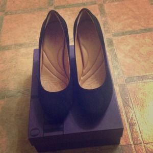 Sale! Clarks Heels in black
