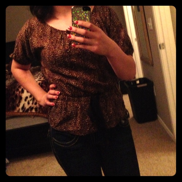 Cheetah print blouse - Picture 1 of 4