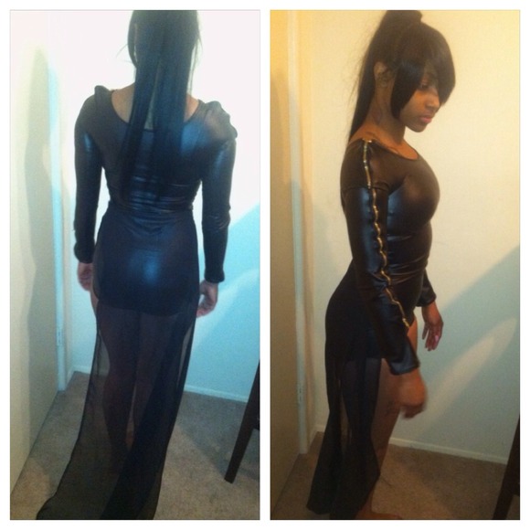 Custom one piece - Picture 1 of 3