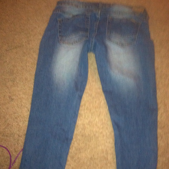 Jeans - Picture 2 of 3