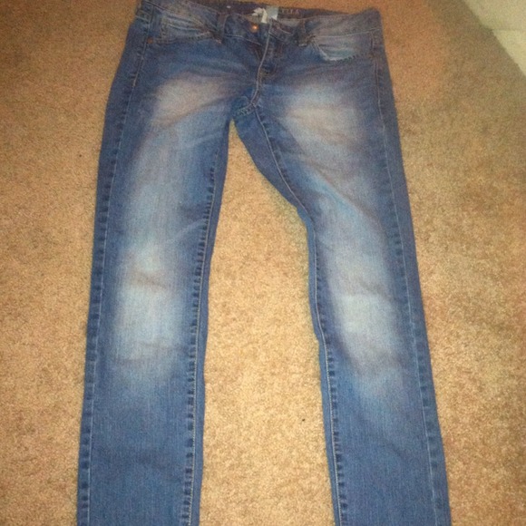 Jeans - Picture 3 of 3