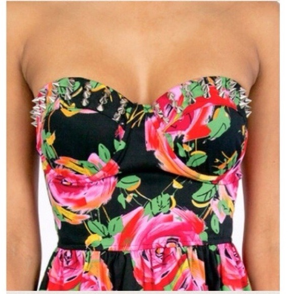 🌹👗Rose Bustier Dress👗🌹 - Picture 3 of 4