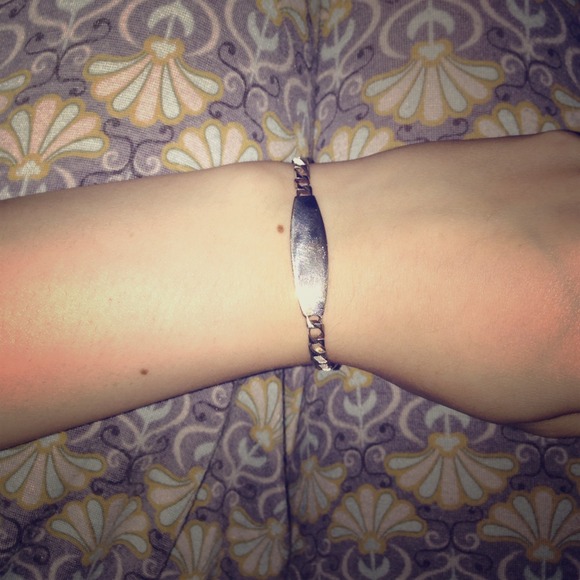 I d bracelet