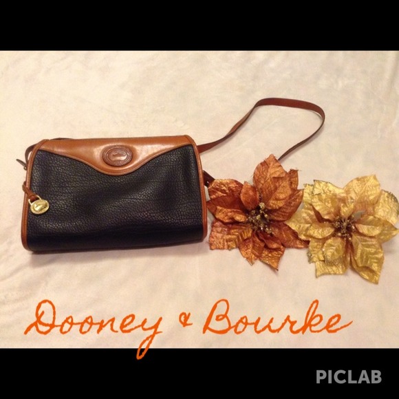 Vintage Dooney & Bourke🎉👯🎉
