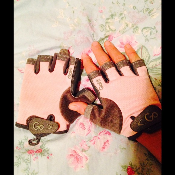 Workout/ lifting gloves