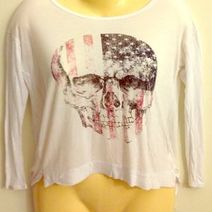 Adorable white tee with American flag skull