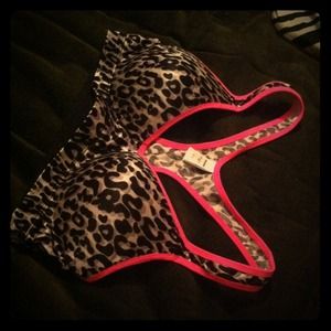 Sexy Work Out Sports Bra.