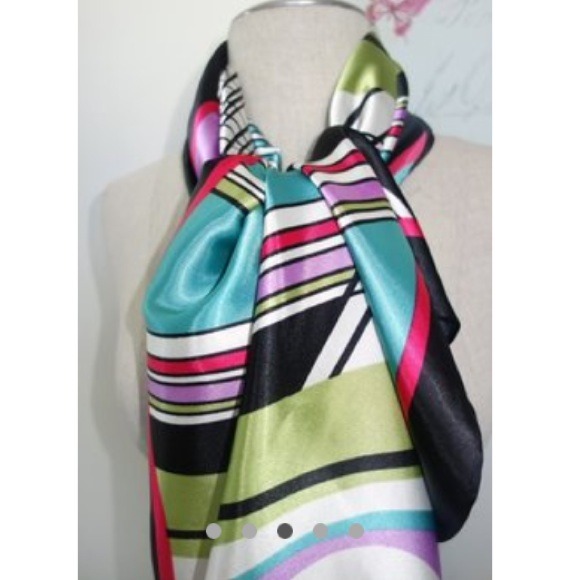 Multi Color Scarf/Wrap - Picture 3 of 4