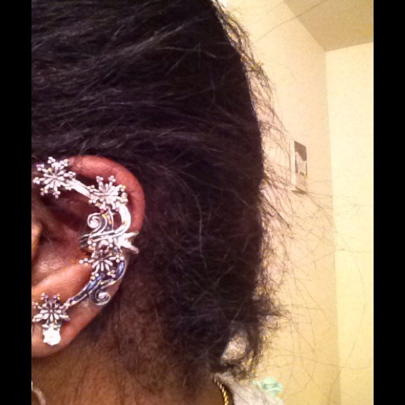 Earring - Picture 3 of 3