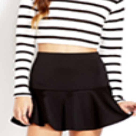 Black drop waist skirt size med