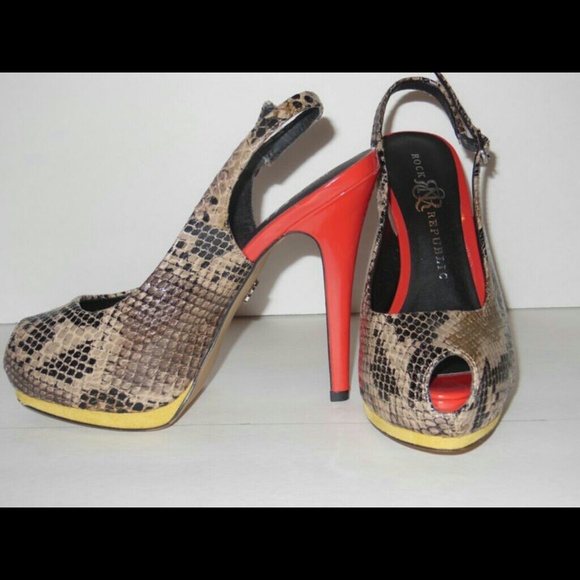 Rock & Republic Shoes - Rock & Republic Snakeskin Platform Peeptoe Pumps