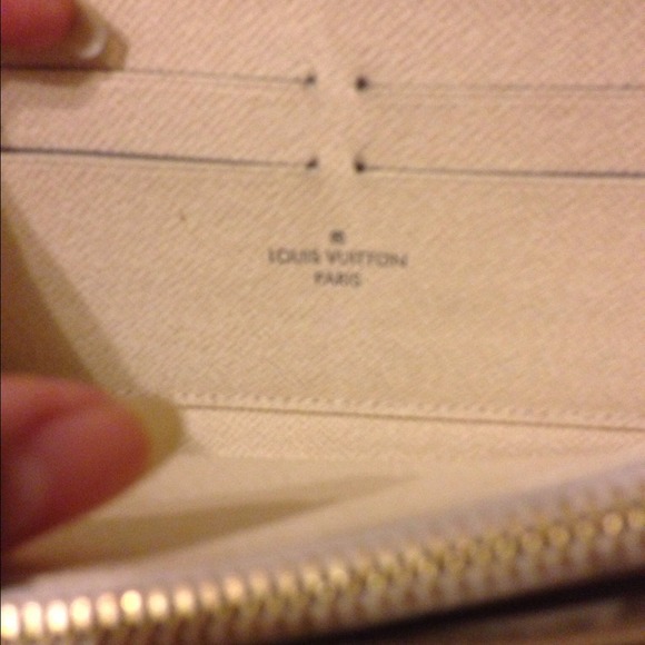 ❤️SOLDonEbay❤️ AUTH  Louis Vuitton zippy wallet - Picture 3 of 4