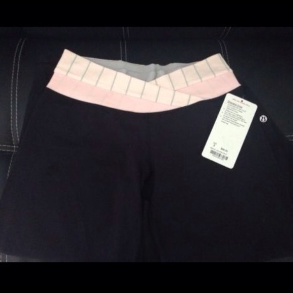 lululemon athletica Pants - Lululemon Dharana Yoga Crops 6