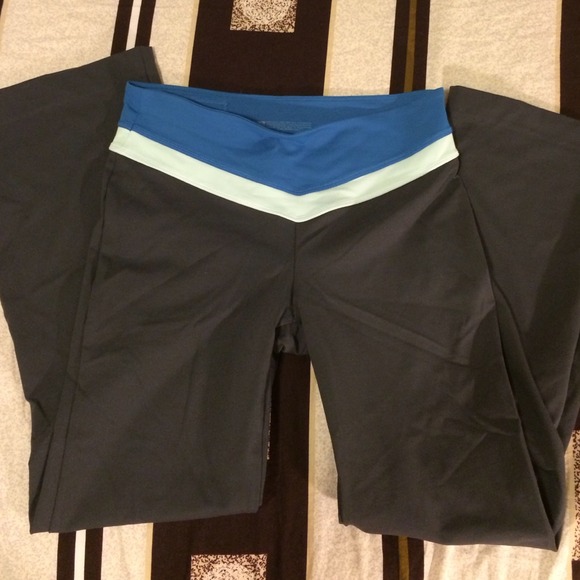 ❌SOLD❌Victoria secret yoga pants stretch dark gray