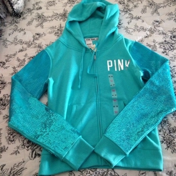 ✨Reduced✨Nwt vs bling hoodie!!!