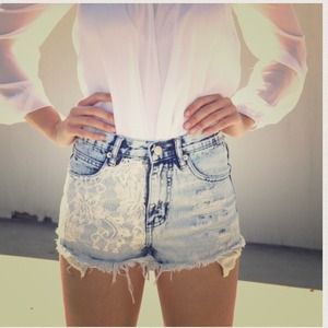 Sabo Skirt Lace Denim Sophia Shorts (sz L)