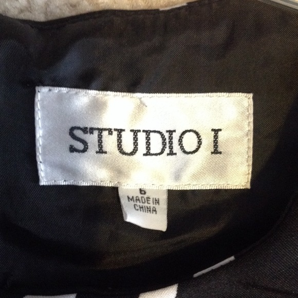 Dress - Picture 2 of 4