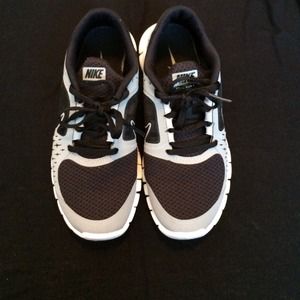 Nike 3.0 Free Runs