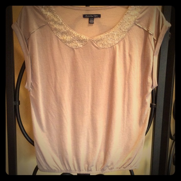 SOLD! Cute little "Peter Pan" collar tee!