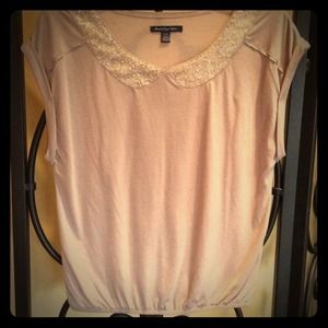 SOLD! Cute little "Peter Pan" collar tee!