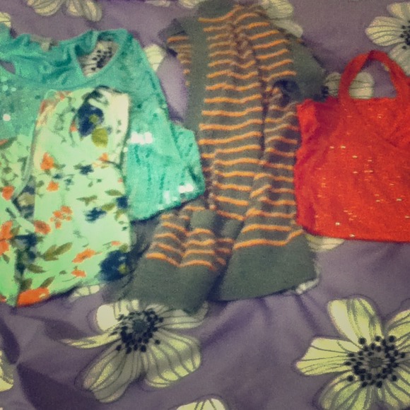 🎀Traded 🎀 Bundle Cute as a button cardigan !