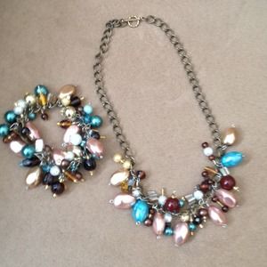 Unique Necklace and bracelet set