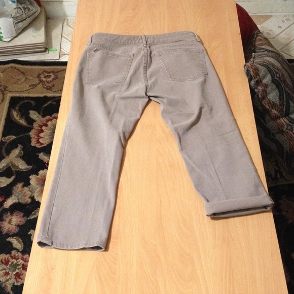 Capris❌traded❌ - Picture 3 of 4