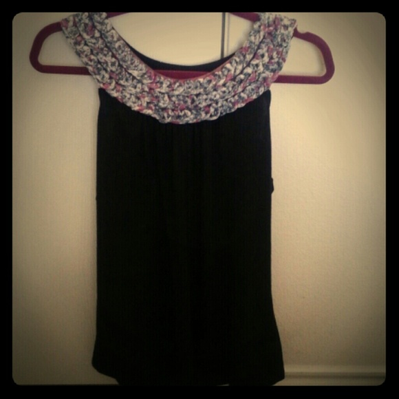 ~~Bundled~~Black Top Floral Ring Design