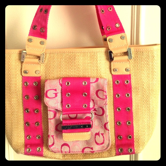 ***SOLD*** vinted Guess Pink and nude handbag