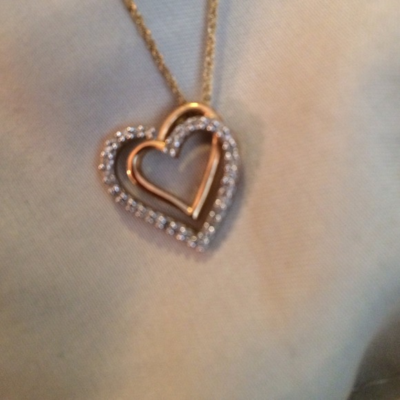 REDUCED 🎀 Gold and diamonds heart necklace