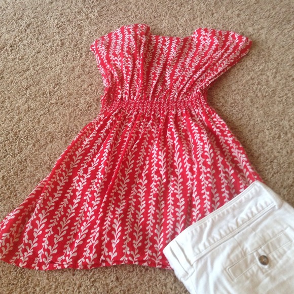 Make me blush red top! - Picture 3 of 3