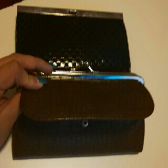 Two clutch/wallets - Picture 4 of 4