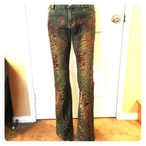 ⚡PRICED TO CLEAR⚡ Jeans bought in London, England.