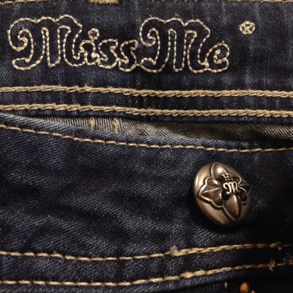 Miss Me Skinny Jeans - Picture 2 of 4