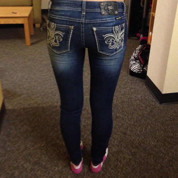 Miss Me Skinny Jeans - Picture 4 of 4