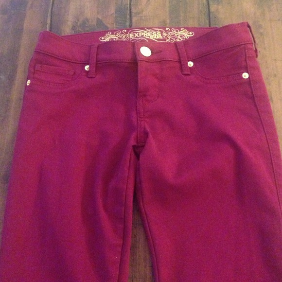 Express Stella Reg. Fit Low Rise Jean Legging