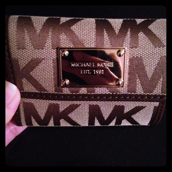 Michael Kors wallet