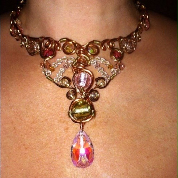 "SOLD" Wire wrapped necklace. - Picture 1 of 1