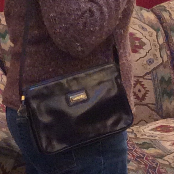 AUTHENTIC Vintage Givenchy! Look NEW! A MUST SEE! - Picture 3 of 8