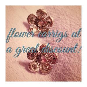 🌸Flower Earrings!