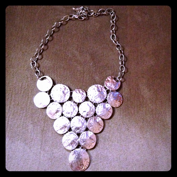 ☆☆Silver Statement Necklace☆☆ - Picture 1 of 1