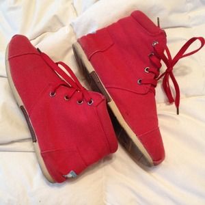 authentic red toms